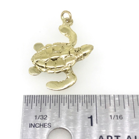 NWT 14 kt yellow solid gold sea turtle pendant - Picture 3 of 8